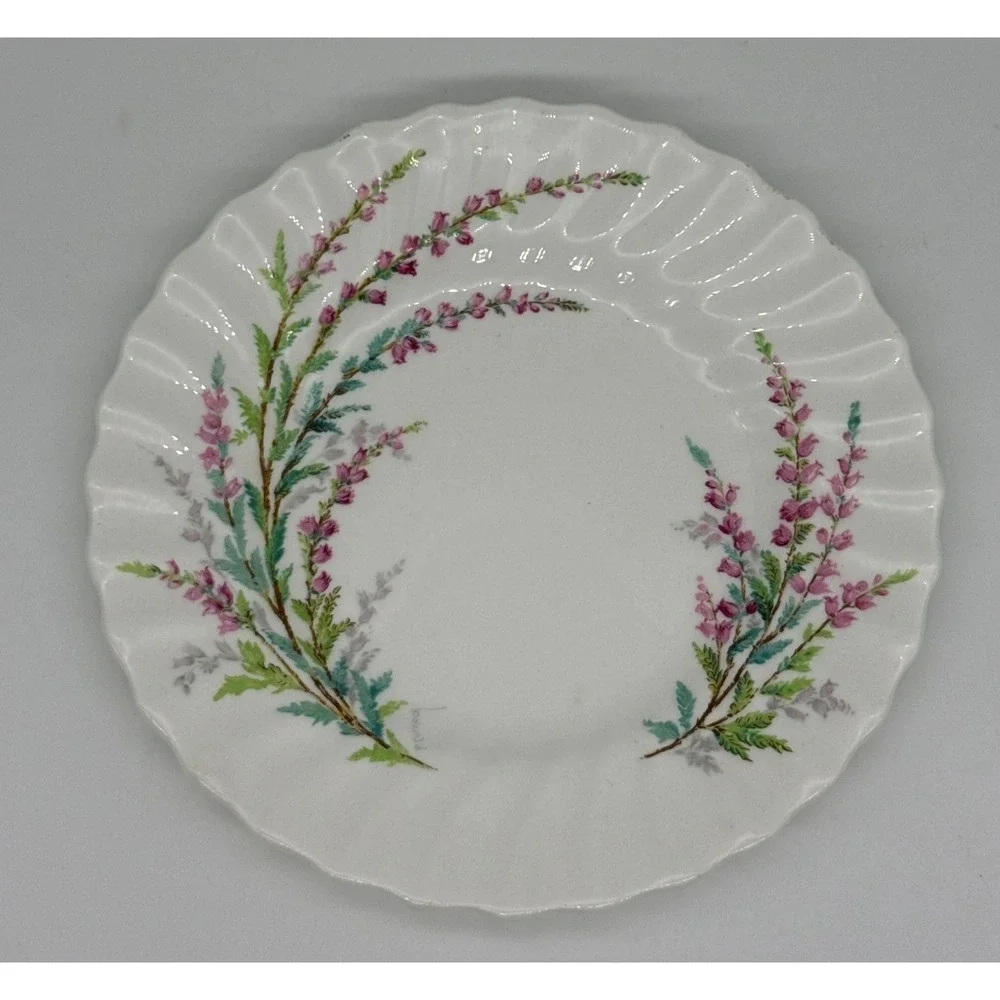 Royal Doulton Bell Heather H4828 Bone China Scalloped Bread Plate 6in Made in UK